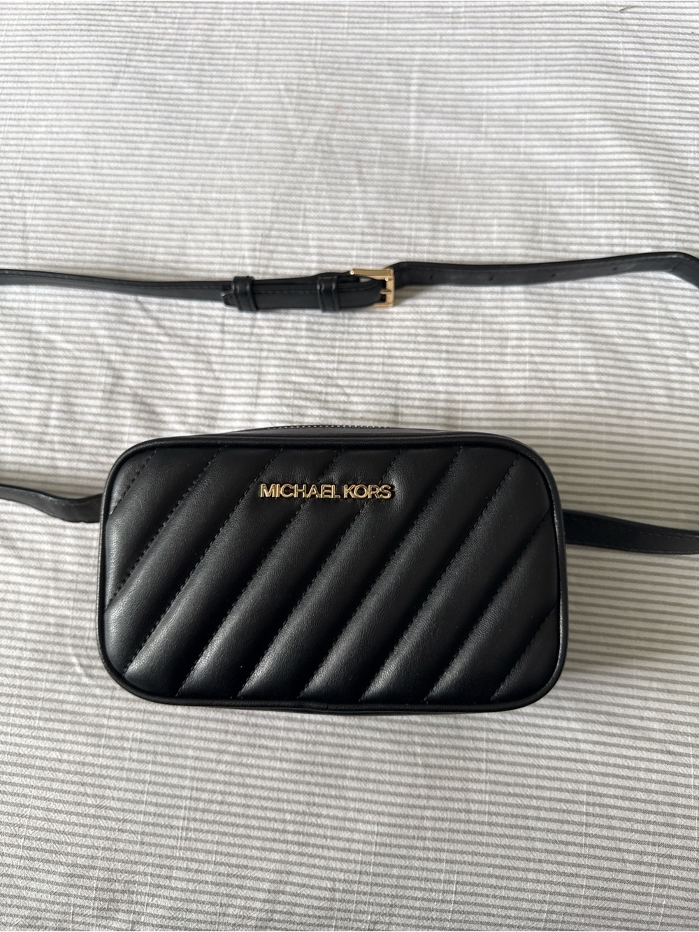🩵 Michael Kors Black Quilted Leather Crossbody Belt Bag with Gold Hardware🩵